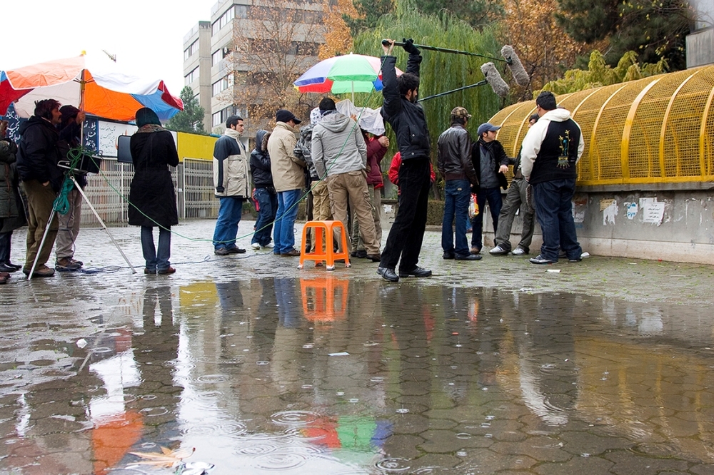 نمایی از پشت صحنه فیلم «فصل باران های موسمی»